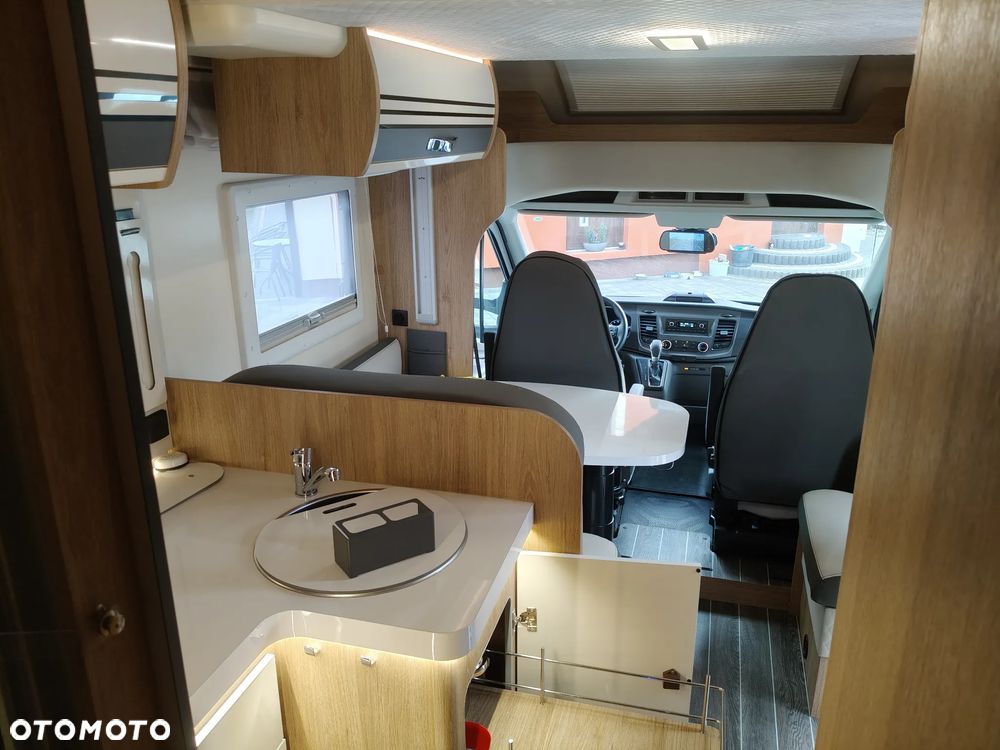 Ford Transit - 12