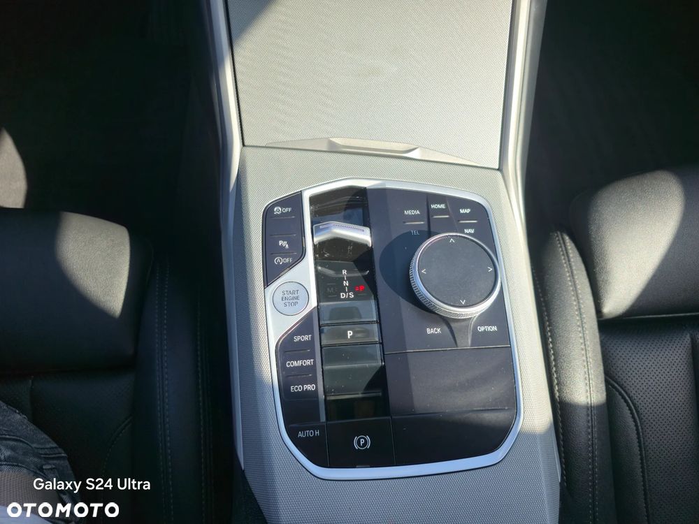BMW Seria 3 - 25