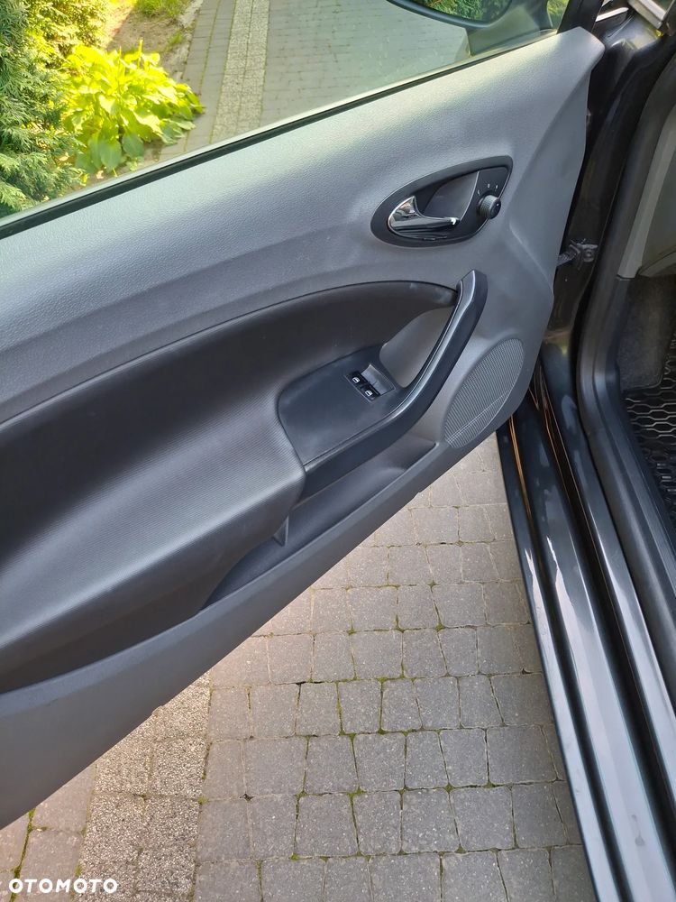 Seat Ibiza SC 1.4 16V Style - 23