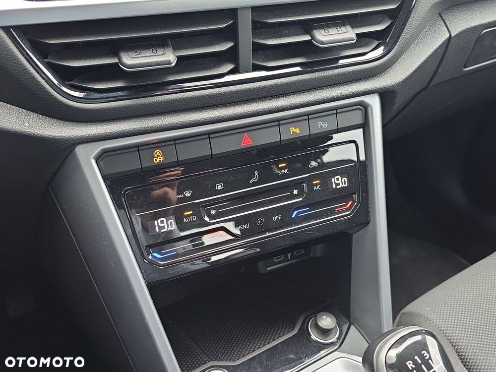 Volkswagen T-Roc 1.0 TSI Life - 23