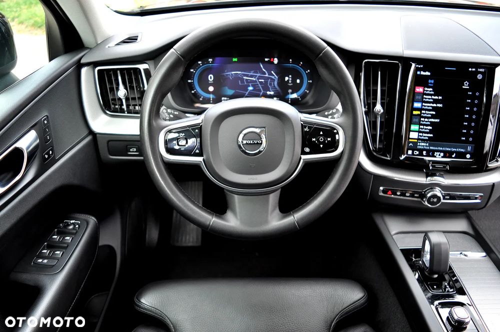 Volvo XC 60 B4 D Geartronic RDesign - 25