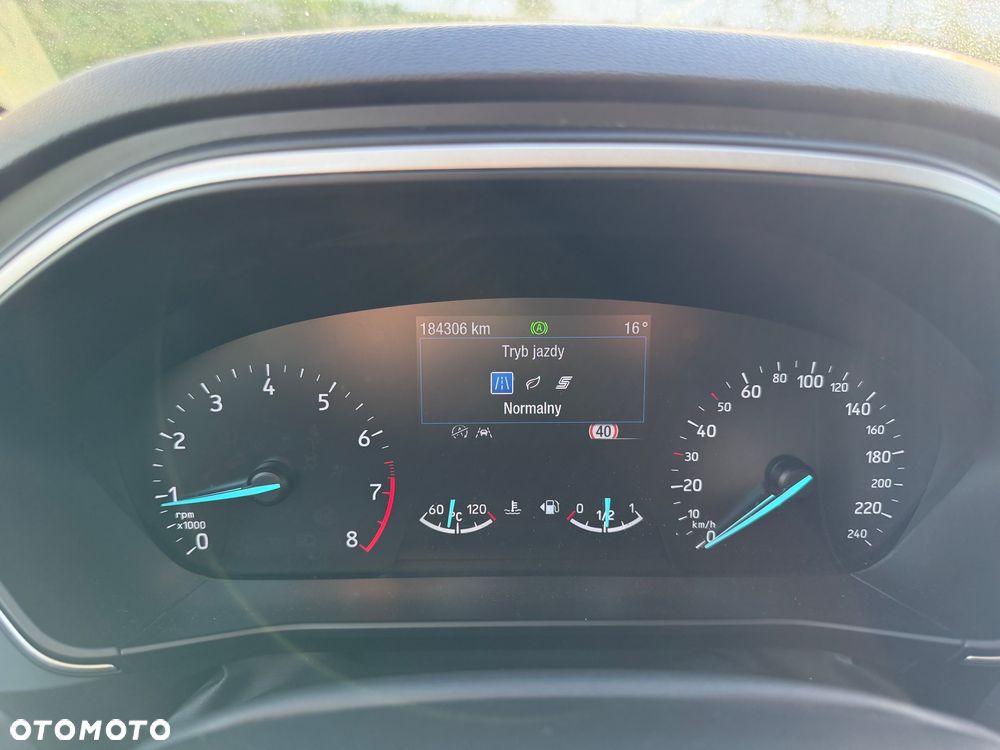 Ford Focus 1.0 EcoBoost STart-Stopp-System TITANIUM - 30