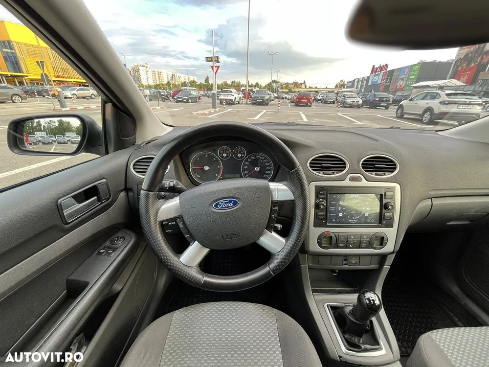 Ford Focus 1.8 TDCi Trend - 9