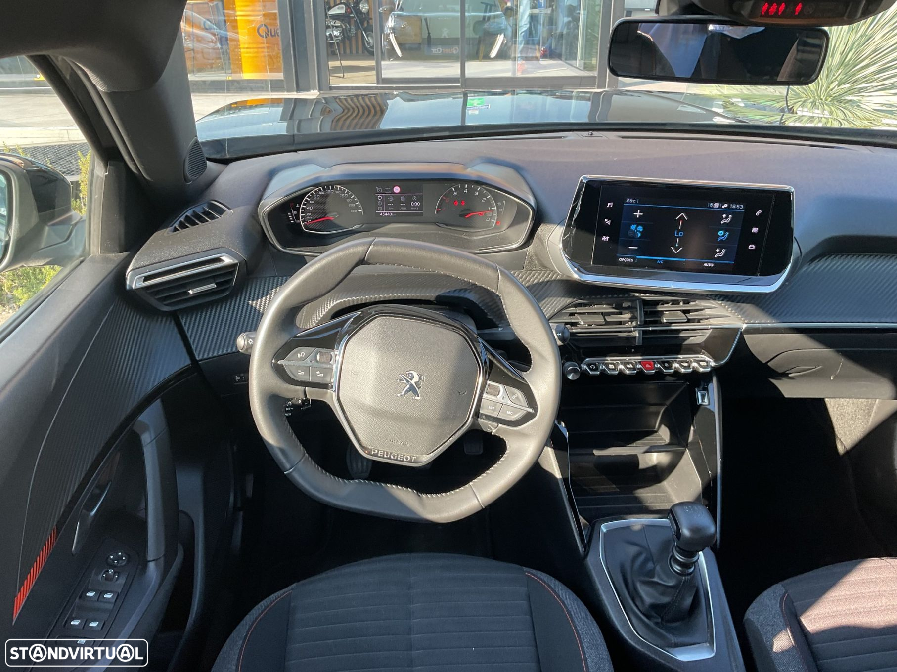 Peugeot 2008 1.2 PureTech Active Pack - 28