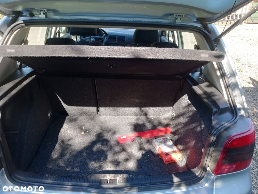 Volkswagen Golf - 9