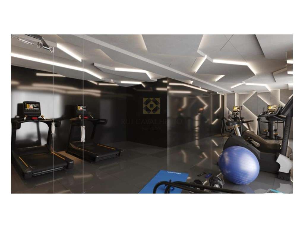 T4 Duplex Novo com varanda próximo ao Arrábida Shopping - Grande imagem: 4/19