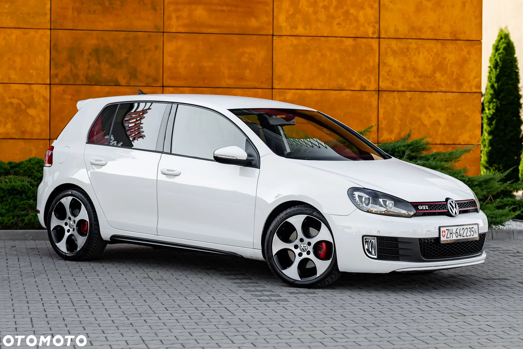 Volkswagen Golf 2.0 GTI DSG - 4
