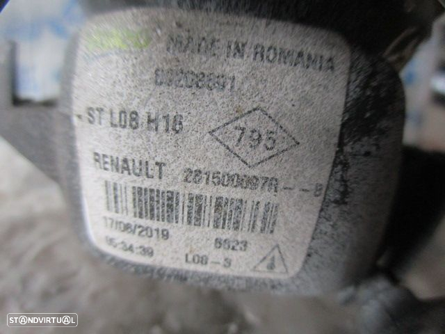 Farol Nevoeiro 281500097R  RENAULT CLIO 4 FASE 1 2016 1.5DCI 75CV 5P BRANCO FD/ FE VALEO RENAULT  MEGANE 4 FASE 1 2019 1.5DCI 115CV 5P BRANCO - 3