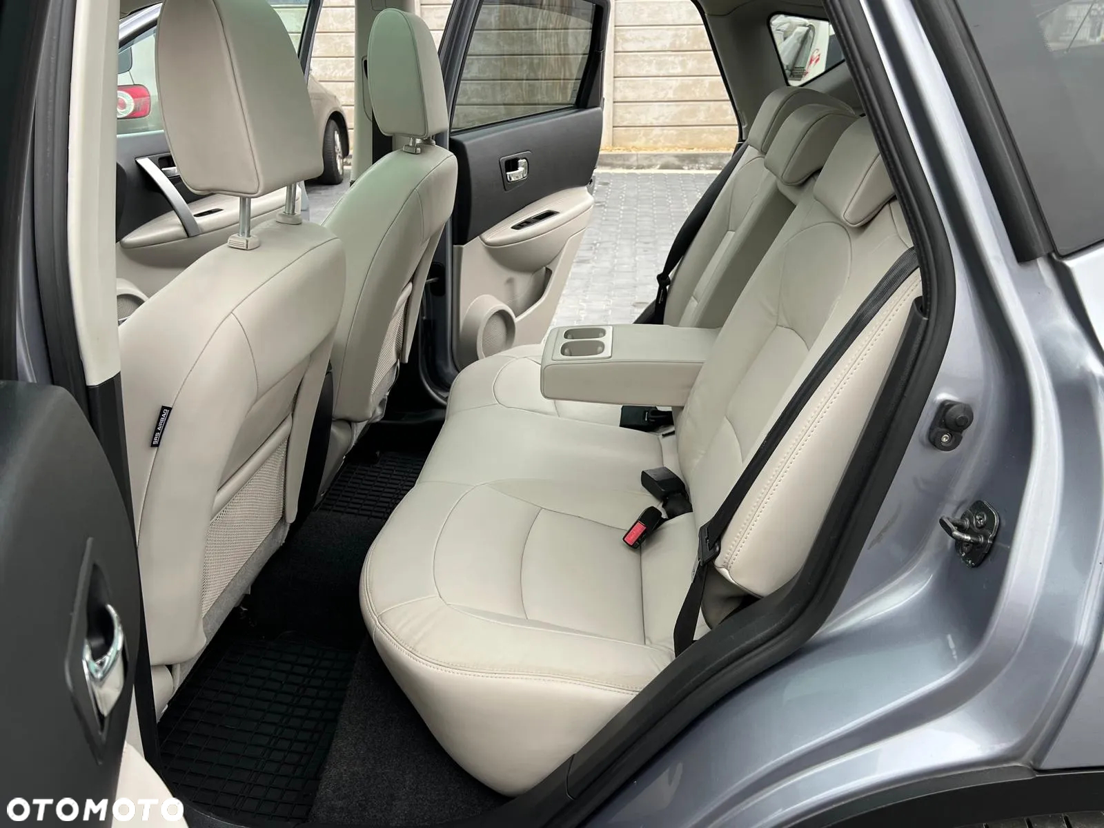 Nissan Qashqai 2.0 dCi 4 x 4 DPF tekna - 5