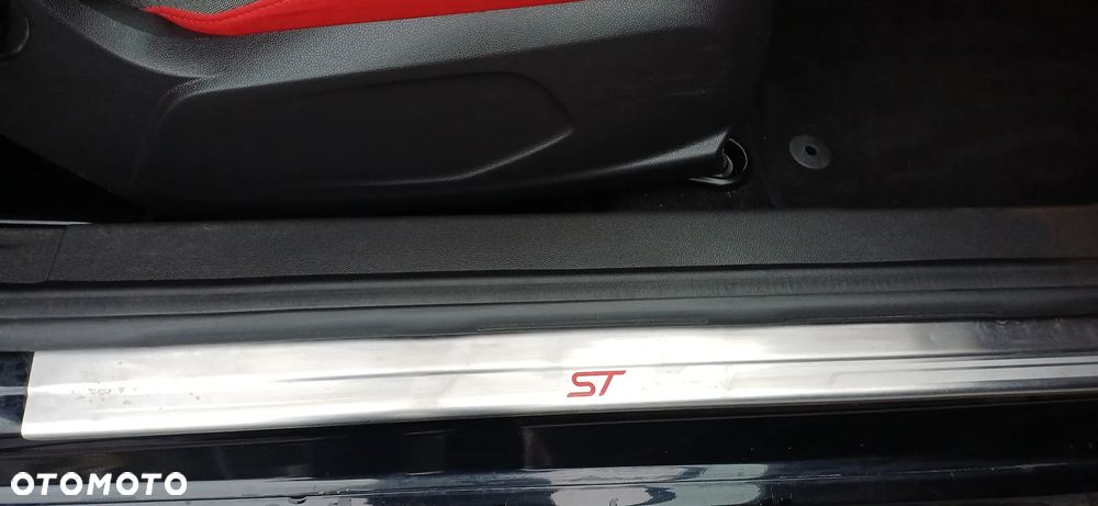 Ford Fiesta 1.0 EcoBoost S&S ST-LINE - 26