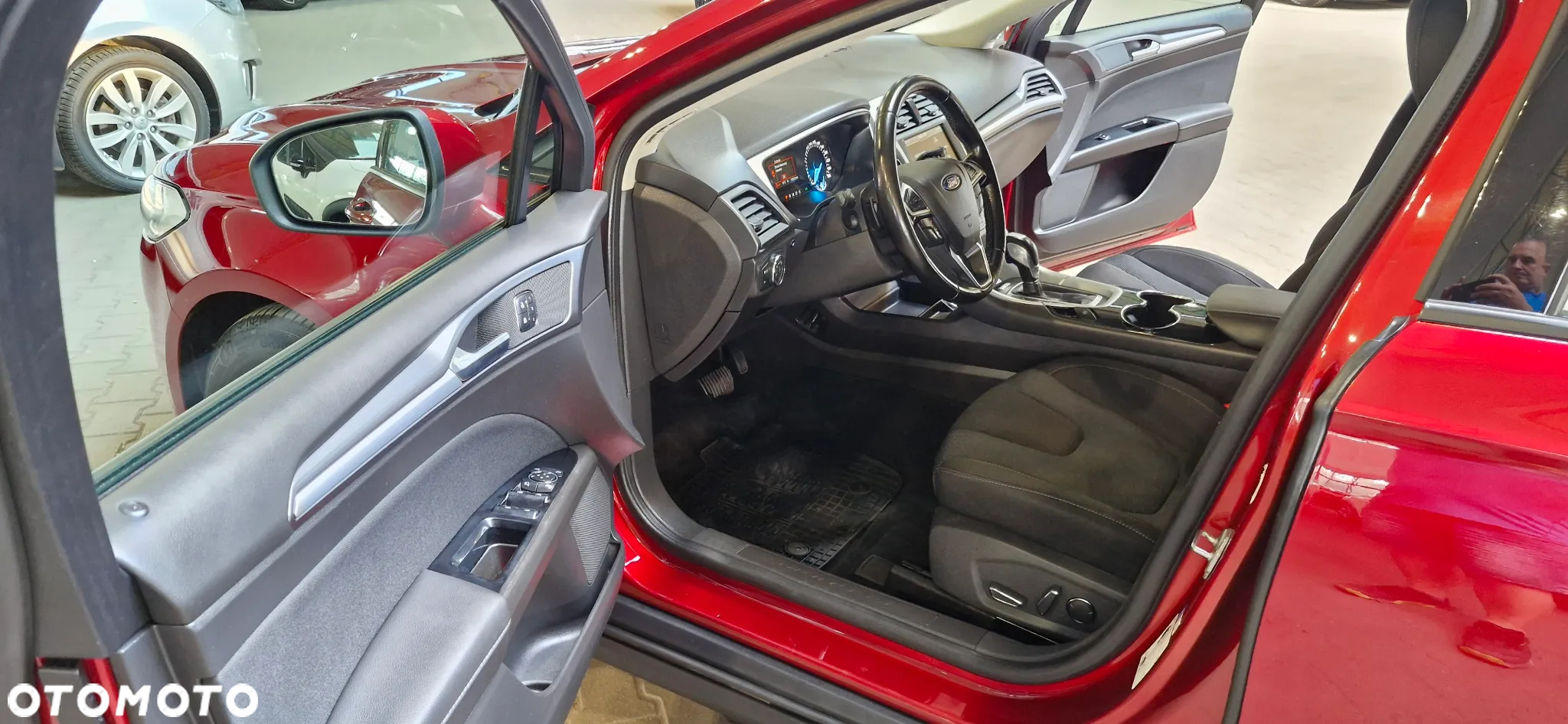 Ford Mondeo 2.0 TDCi Titanium PowerShift - 11