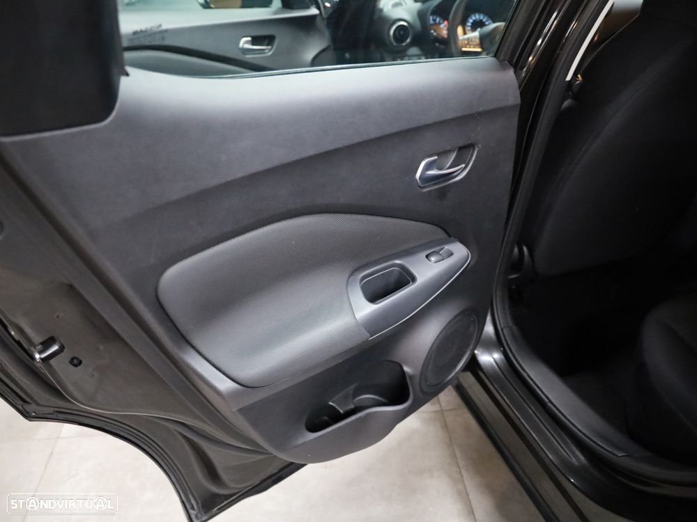 Nissan Juke 1.0 DIG-T N-Connecta DCT - 23