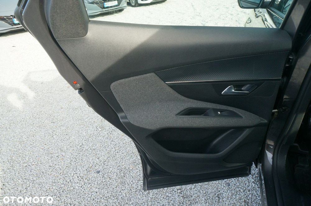 Peugeot 3008 1.2 PureTech Active Pack S&S - 22