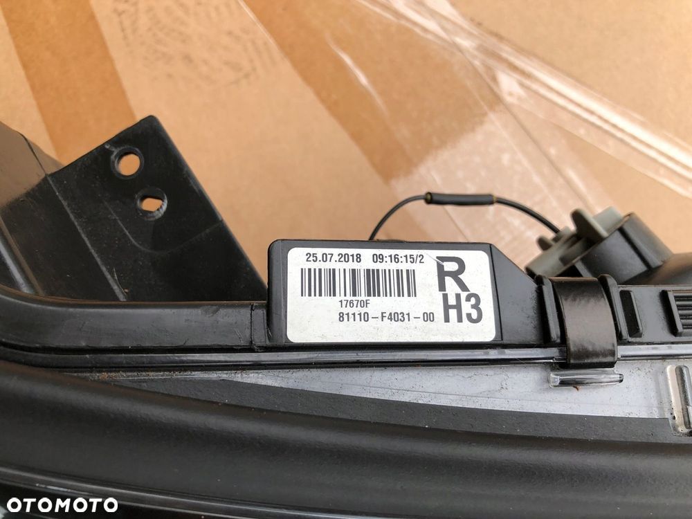 Lampa prawa przednia TOYOTA CHR CH-R - 7