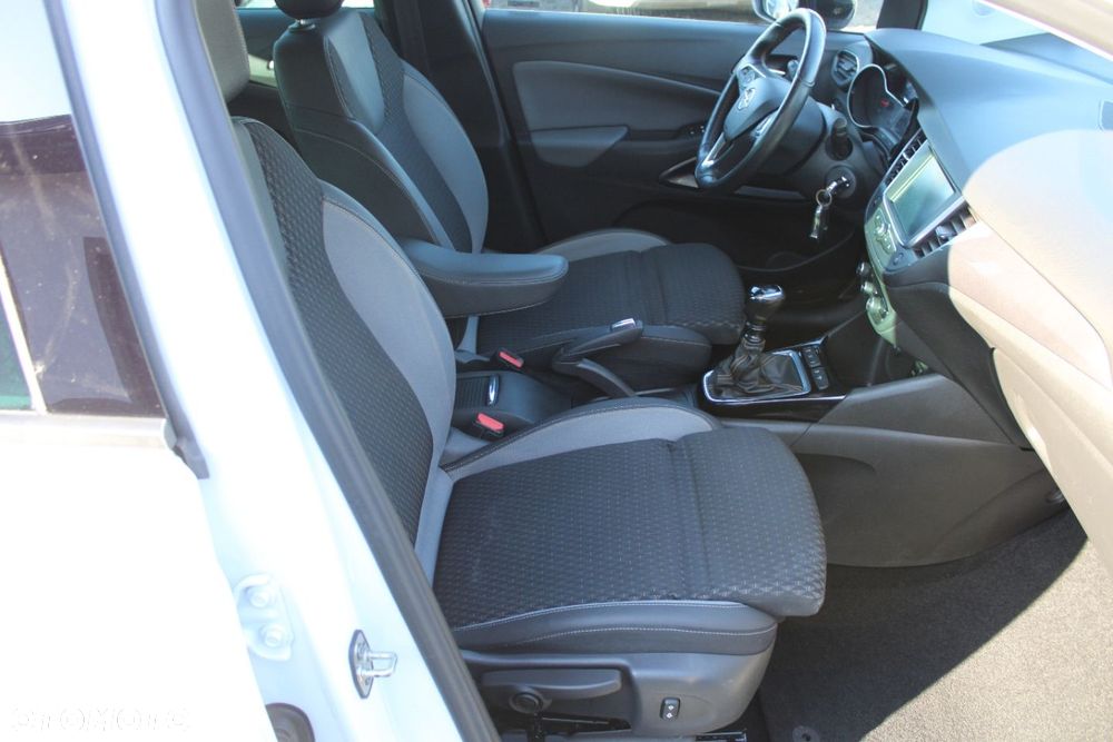 Opel Crossland X - 26