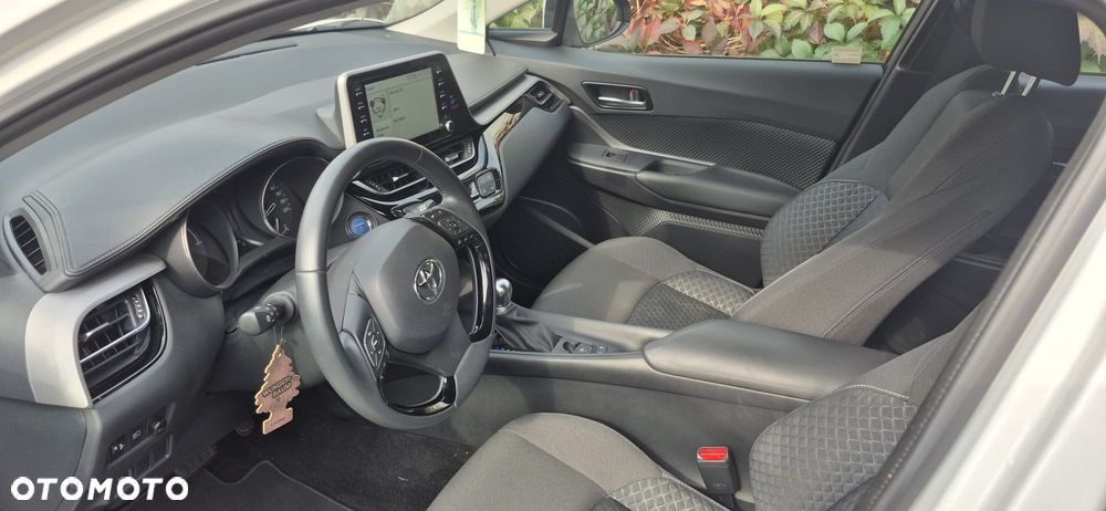Toyota C-HR - 7