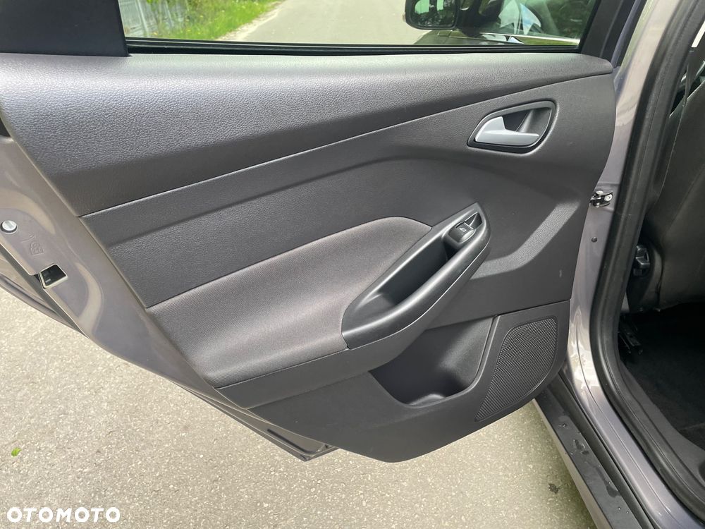 Ford Focus 1.6 TDCi DPF Start-Stopp-System Titanium - 30