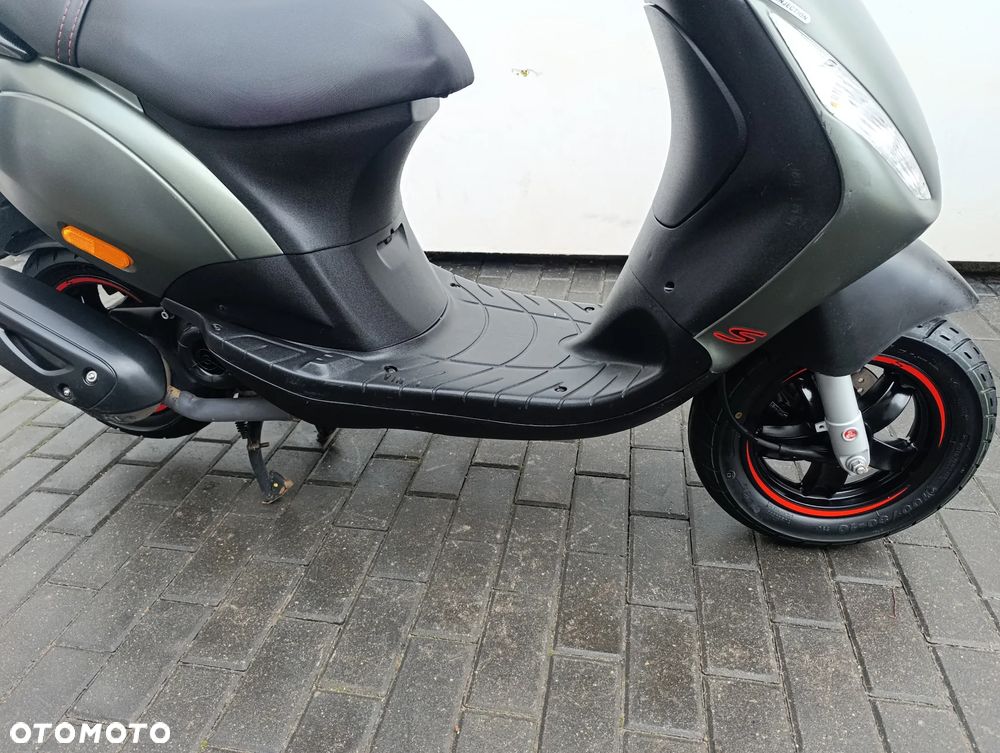 Piaggio ZIP - 23