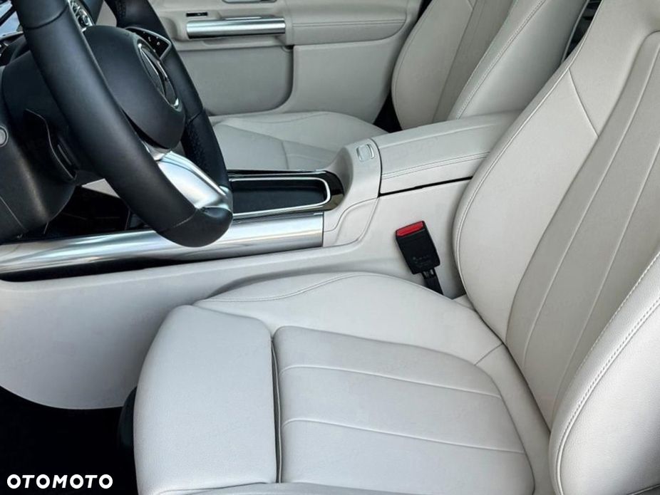 Mercedes-Benz GLA 200 Progressive - 8