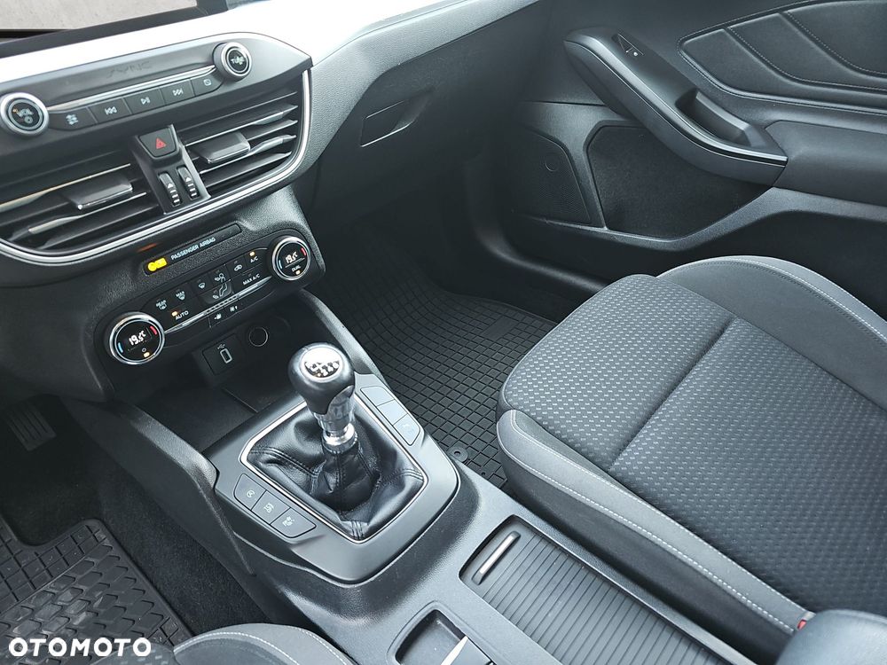 Ford Focus - 19