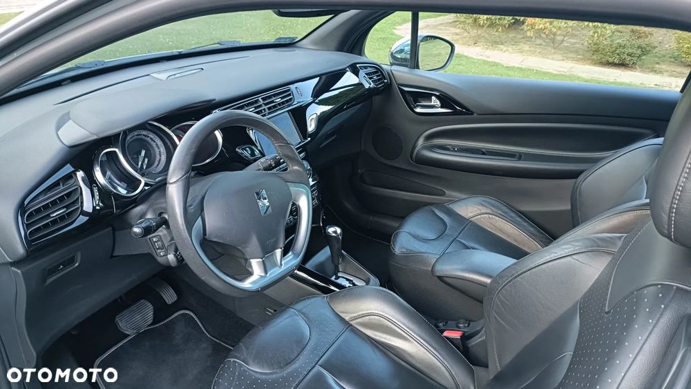 Citroën DS3 1.6 VTi SoChic - 12