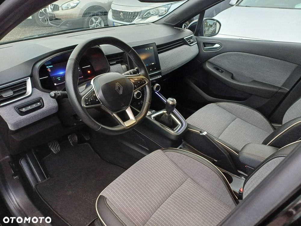 Renault Clio TCe 100 INTENS - 17