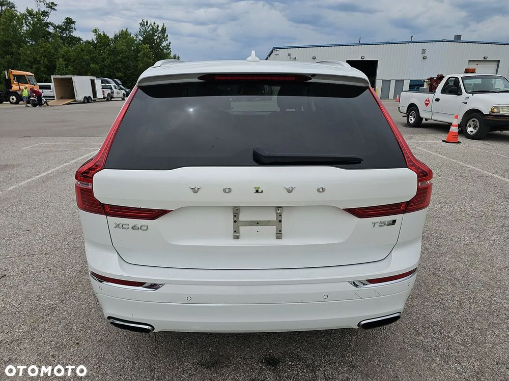 Volvo XC 60 T5 AWD Inscription - 6