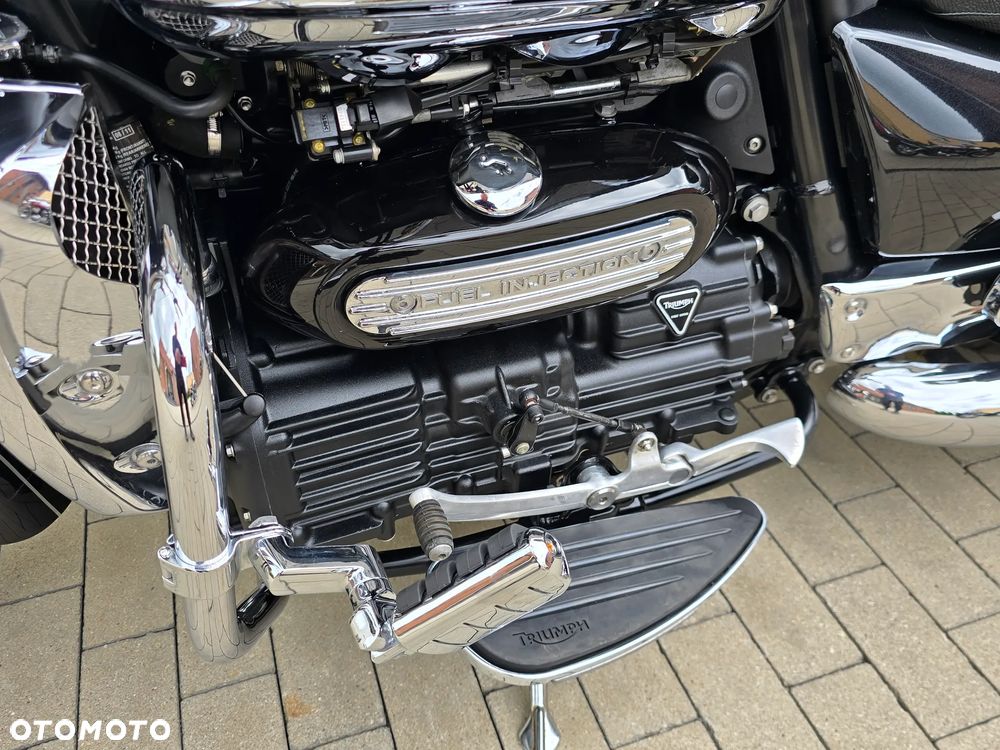 Triumph Rocket - 12