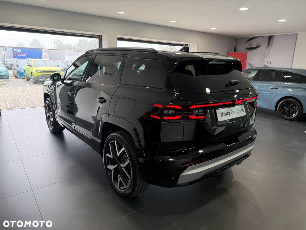 Jeep Compass - 8