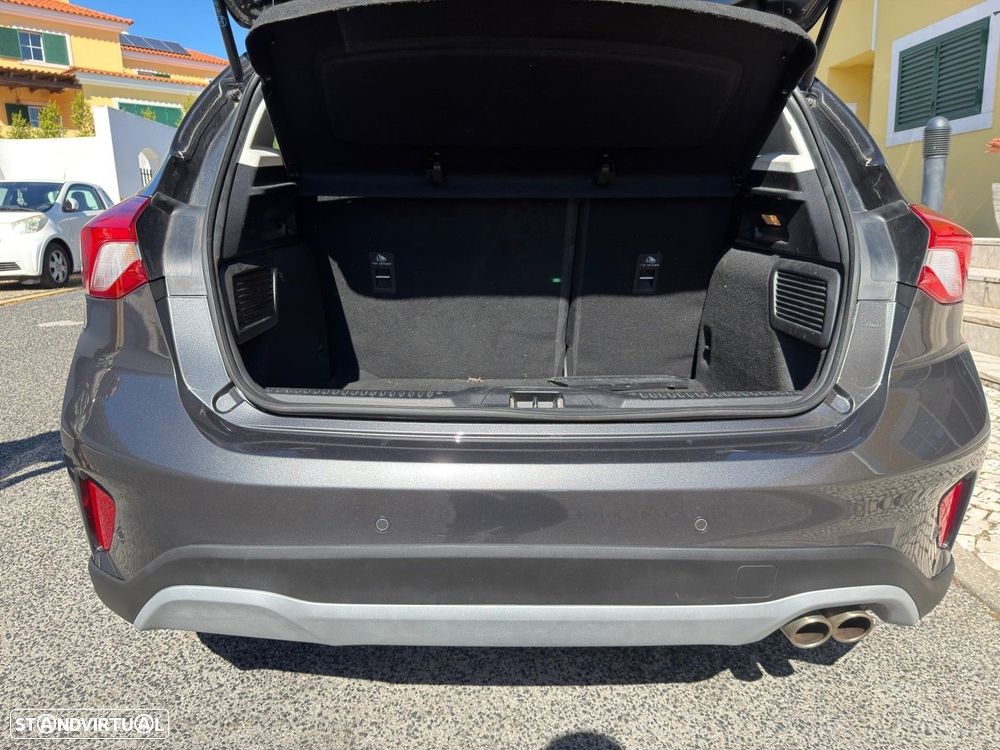 Ford Focus 1.0 EcoBoost Active X Aut. - 11