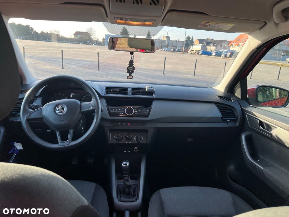 Skoda Fabia - 4