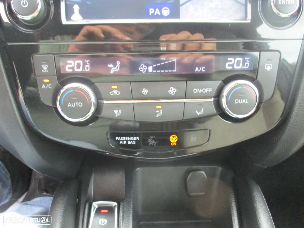 Nissan Qashqai 1.6 dCi Tekna Premium S Alcantara - 22