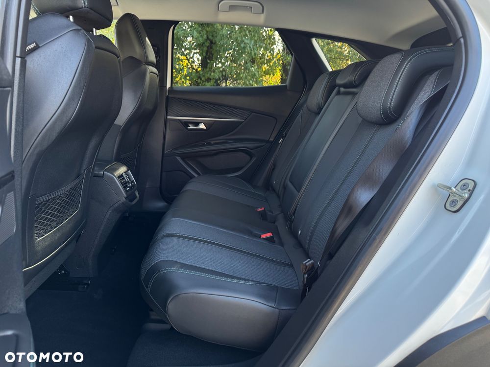Peugeot 3008 BlueHDi 130 Stop & Start EAT8 GT Pack - 22