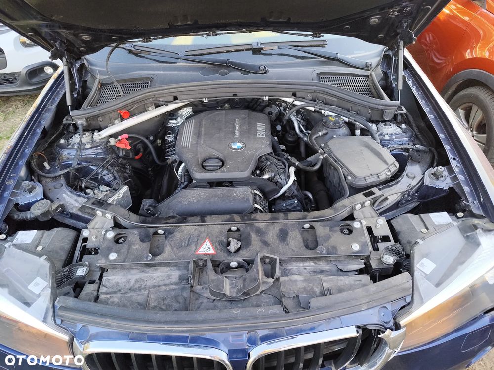 BMW X3 xDrive20d Advantage - 22