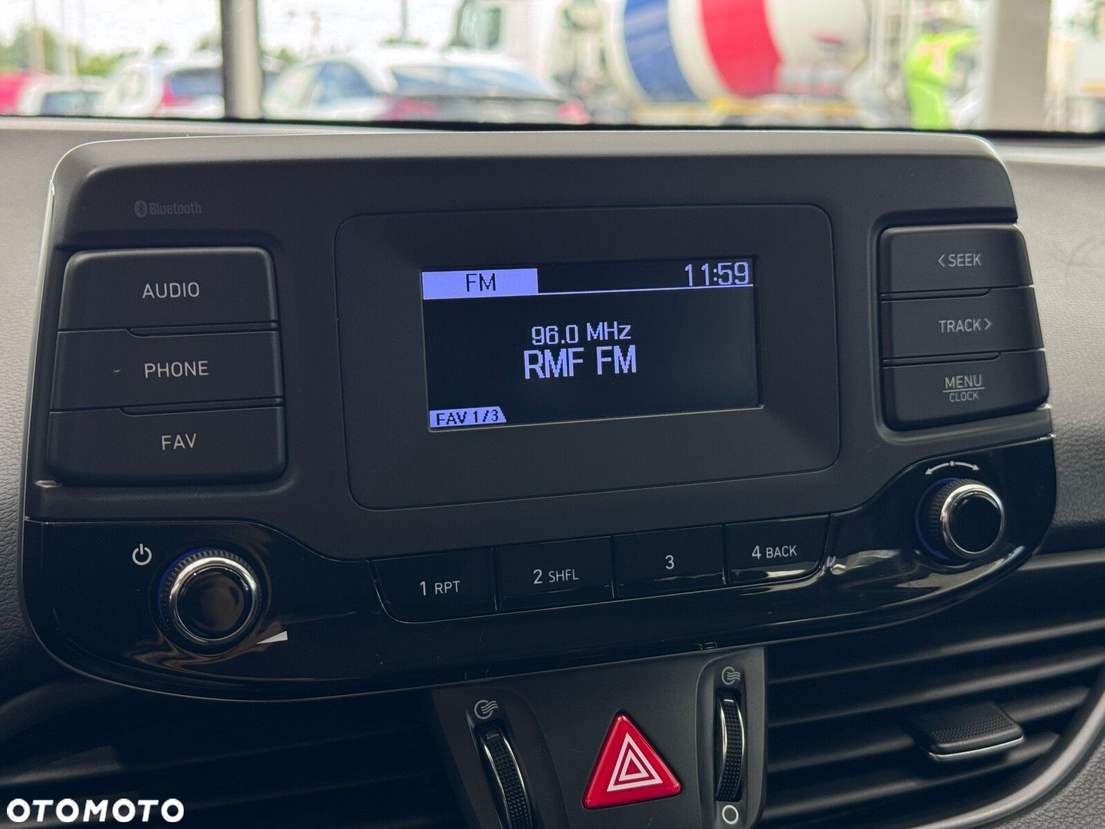 Hyundai i30 1.5 DPI Classic + - 27