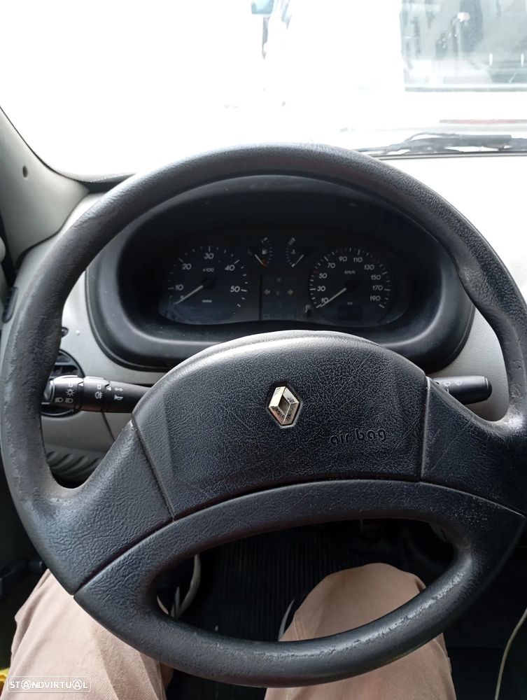 Renault Master 1.9 dCi L1 H1 SV 2.8T - 25