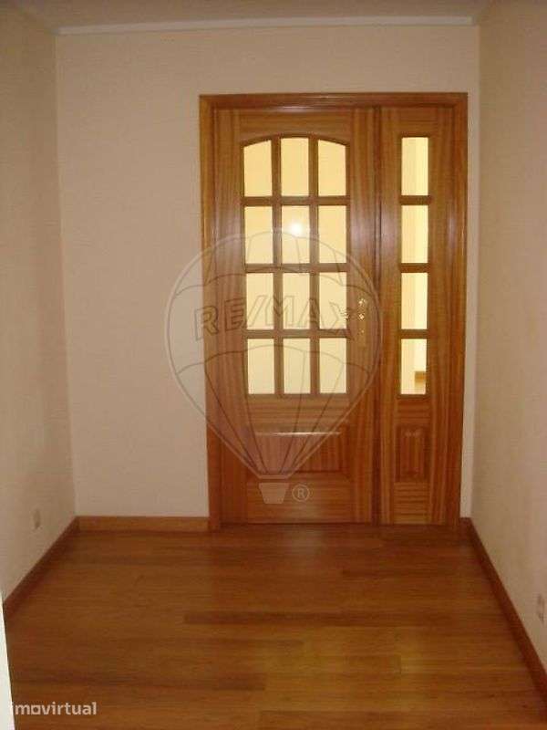 Apartamento T1 para arrendamento - Grande imagem: 2/15