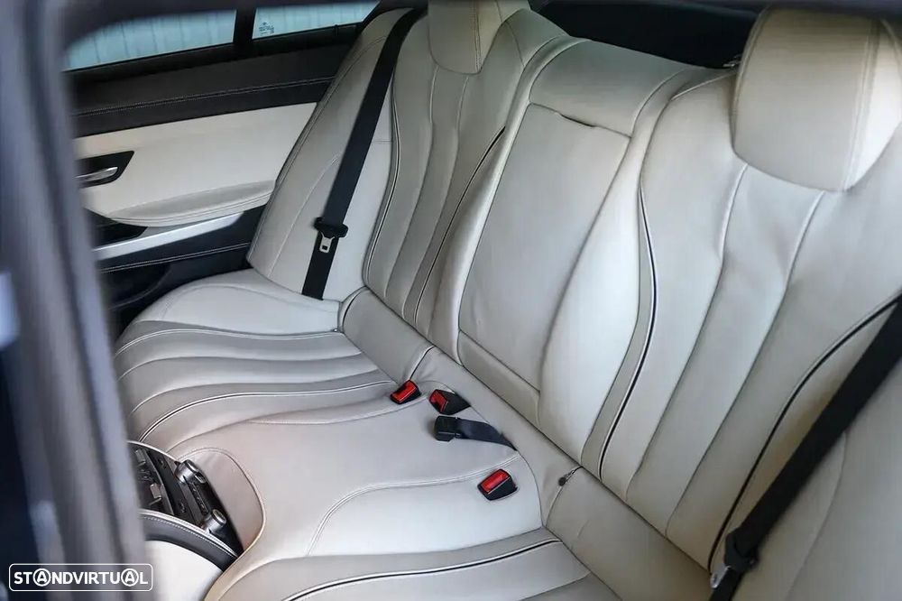 BMW 640 Gran Coupé d Pack M - 25