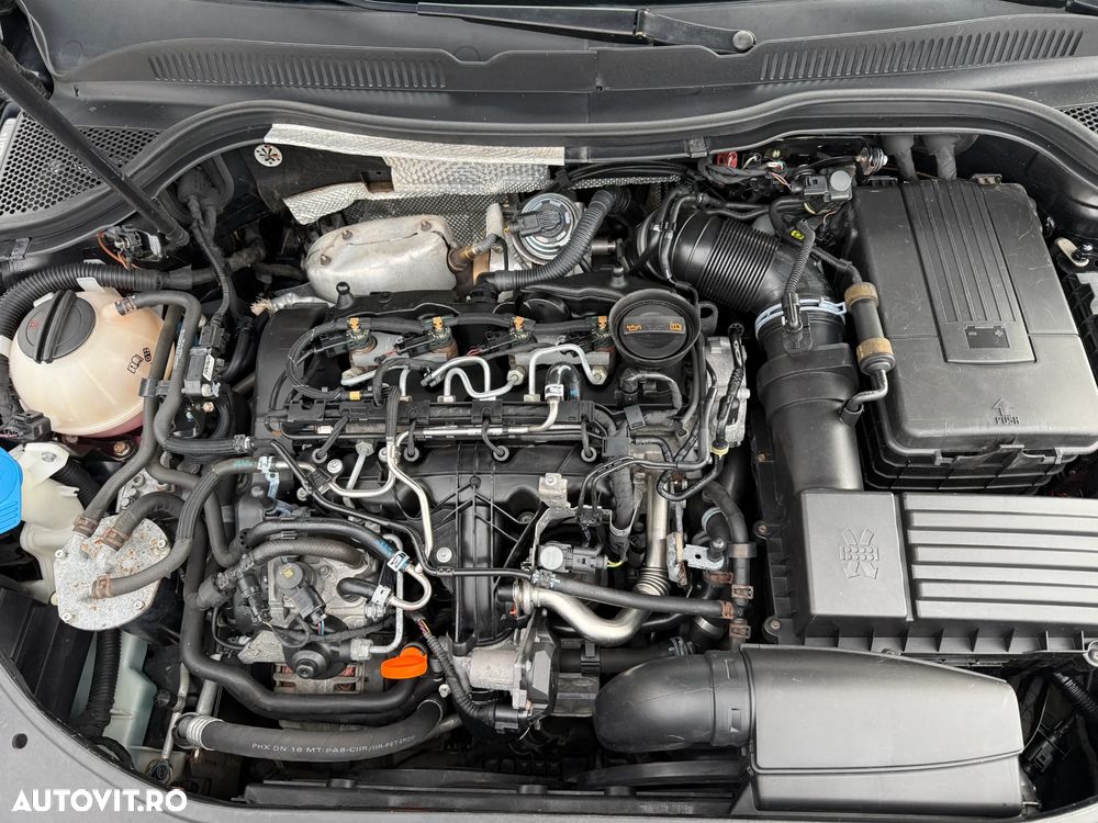 Volkswagen Passat CC 2.0 TDI BlueMotion Technology DSG Exclusive - 14