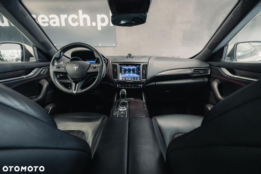 Maserati Levante - 11