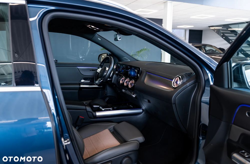 Mercedes-Benz EQA 250 66.5kWh Electric Art - 32