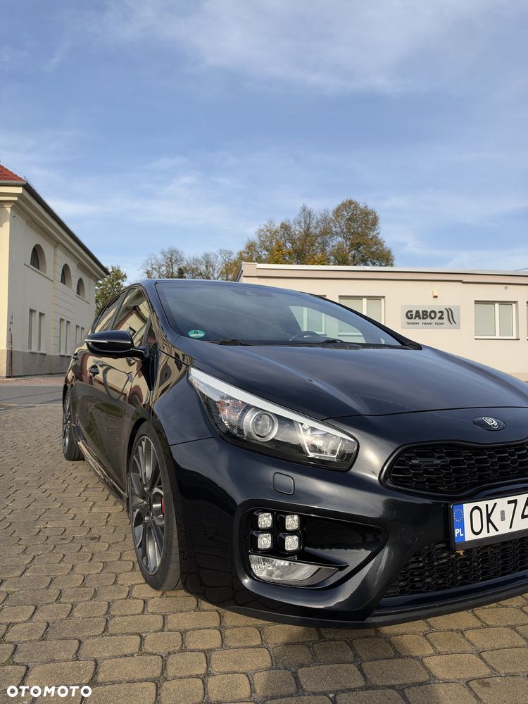 Kia Ceed - 3