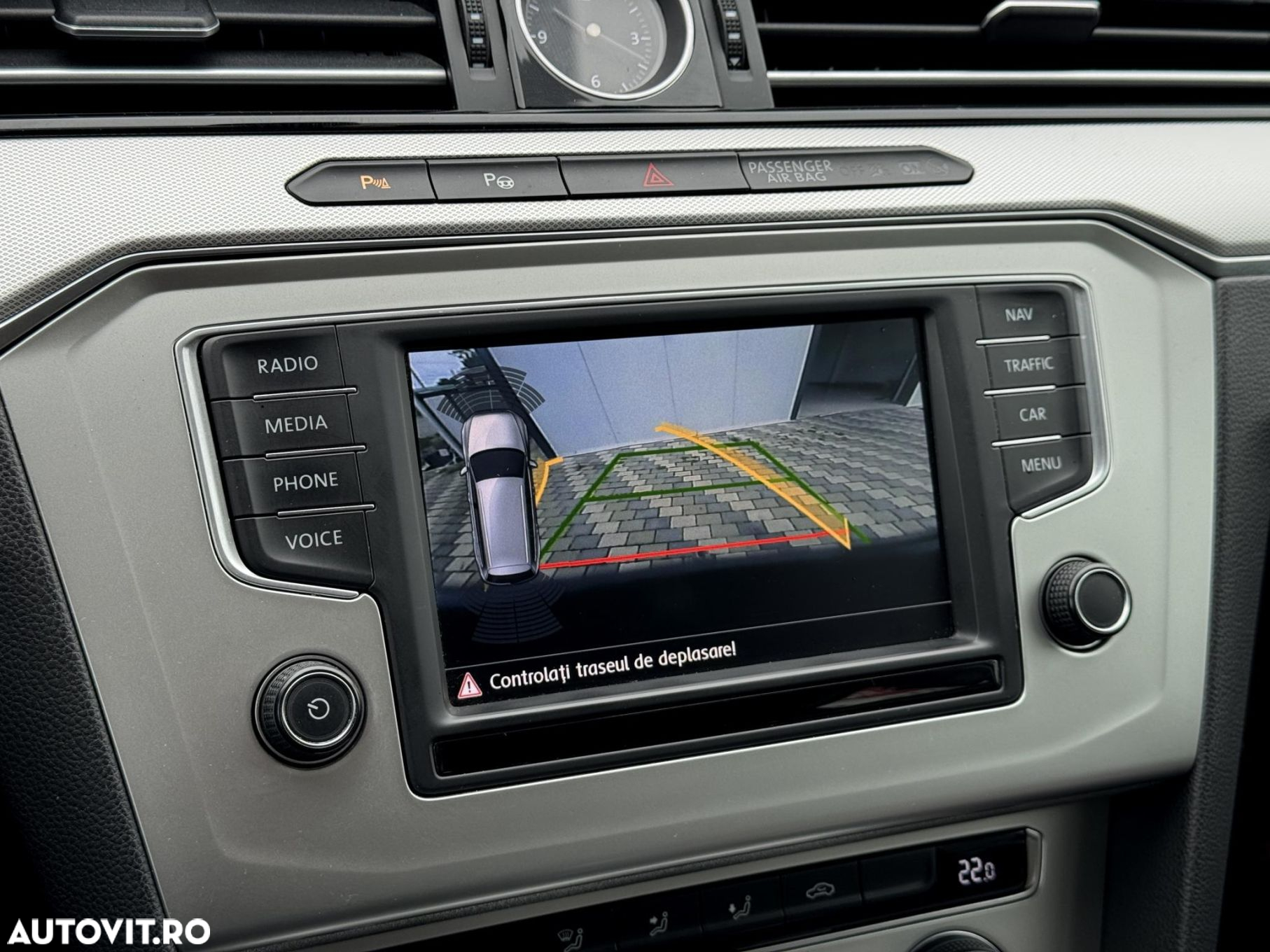 Volkswagen Passat - 10