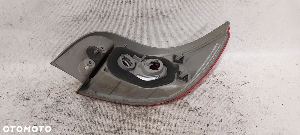 .  TYL TYLNA LAMPA LEWA MITSUBISHI COLT Z30 CABRIO - 4