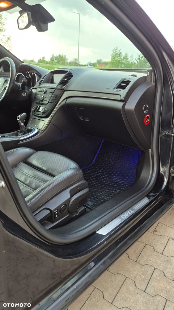 Opel Insignia - 12