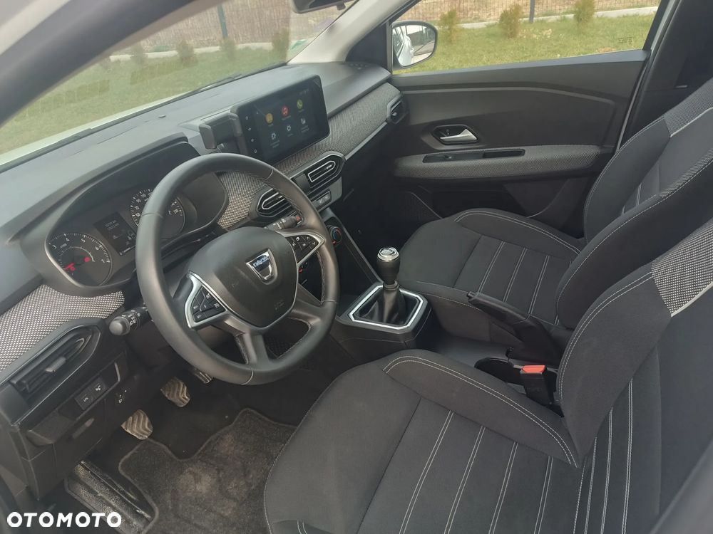 Dacia Sandero - 10