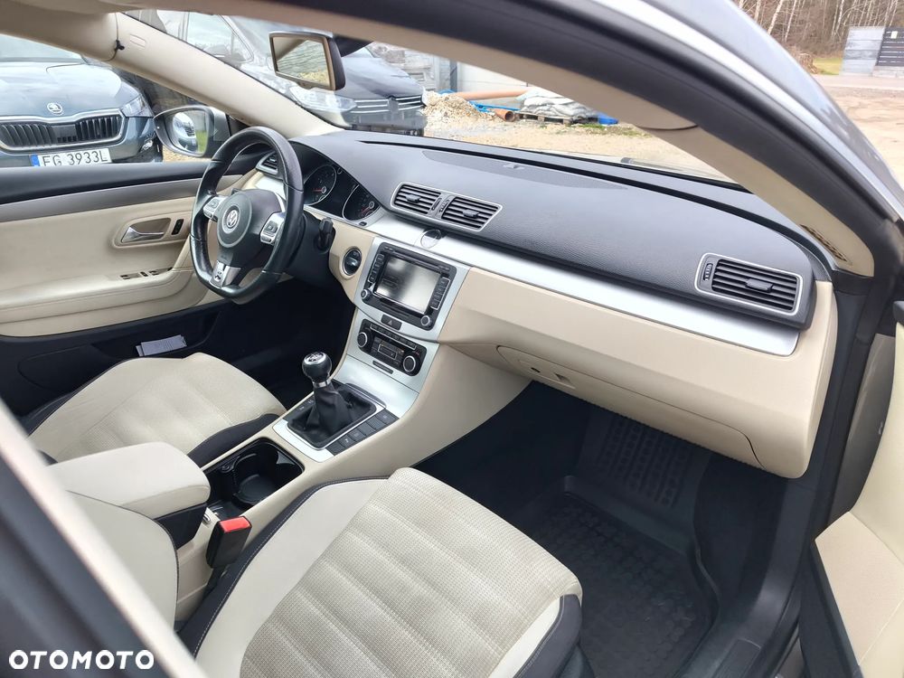 Volkswagen Passat CC 1.8 TSI - 11