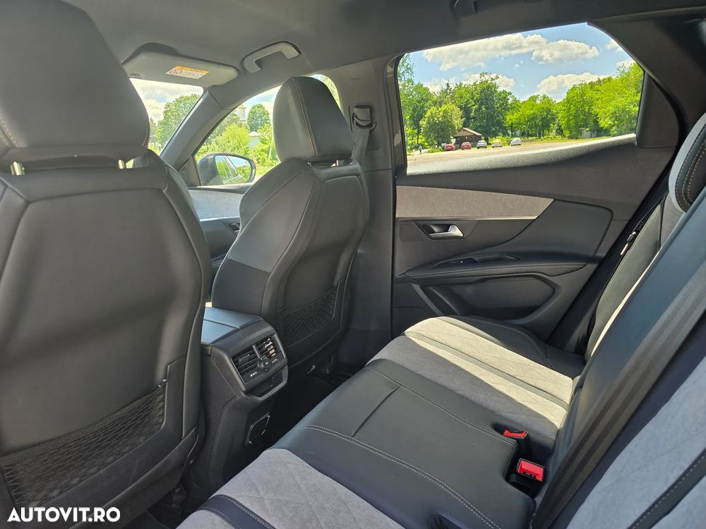 Peugeot 3008 PHEV 300 EAT8 4X4 GT - 31