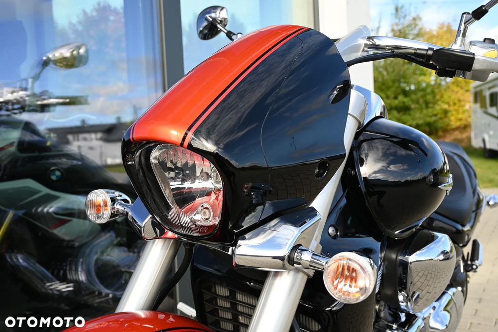 Suzuki Intruder - 39