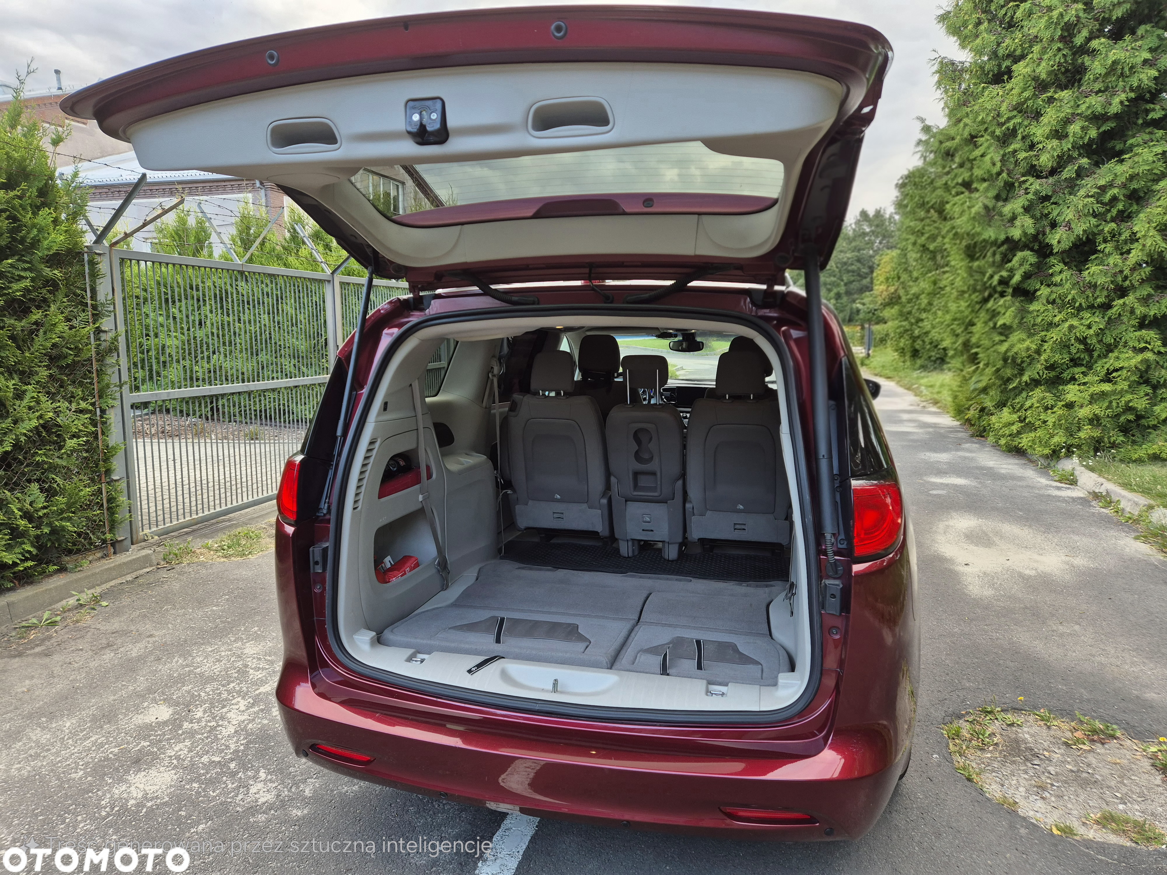 Chrysler Pacifica - 6